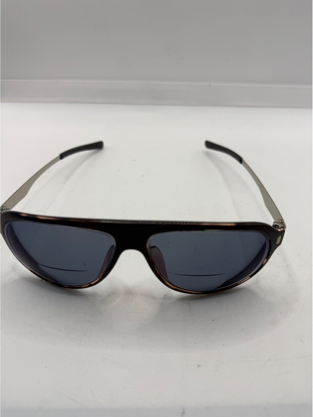 OLYFIRE HY1541 C7 Sunglasses 58-13-135 Dark Lens Silver Arms Wraparound